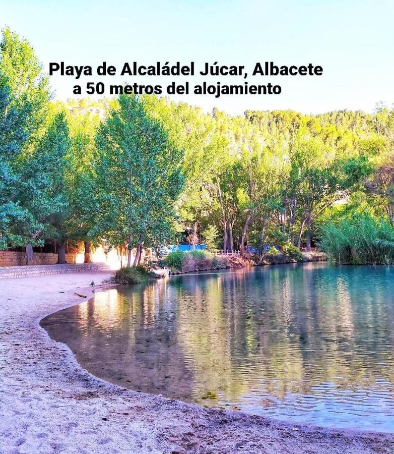 Apartamentos Los Robles Alcala del Jucar Exterior foto