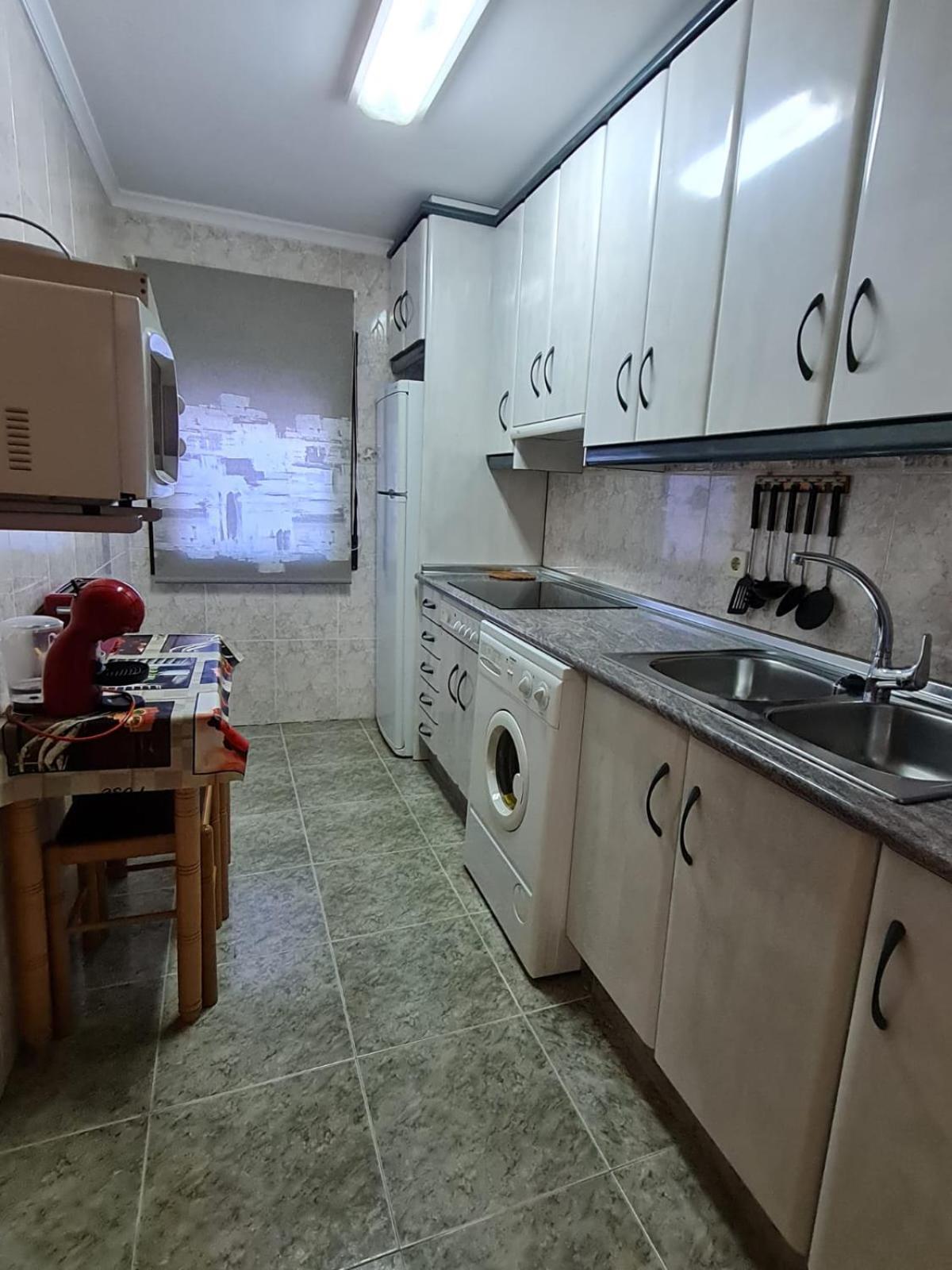 Apartamentos Los Robles Alcala del Jucar Exterior foto
